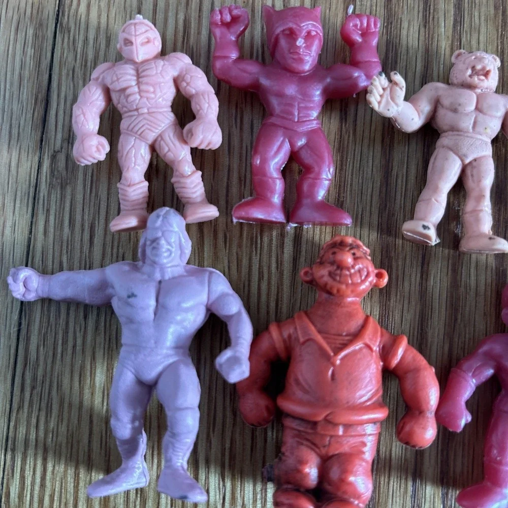 Lot of‎ 7 Vintage M.U.S.C.L.E. Men Figures Mixed Colors Muscle